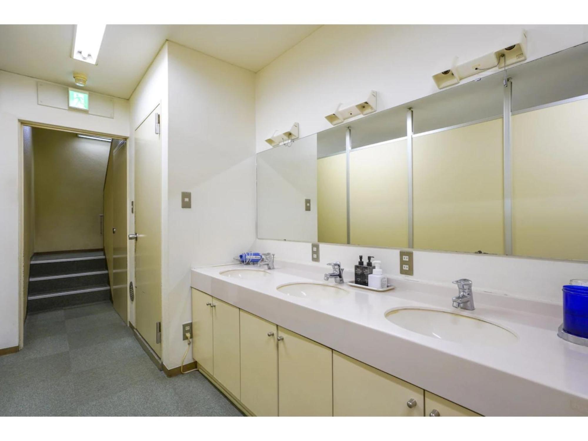 Hotel Male Only Capsule Hamamatsucho - Vacation 68799v Tokio